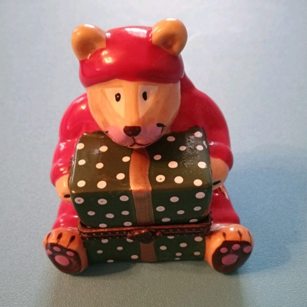 Vintage "Sweet Dreams" Teddy Bear Hinged Trinket Box. Used. Hand Painted. Sweet.